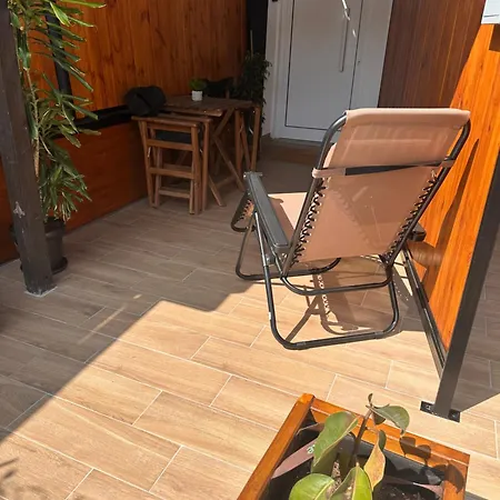 Cozzi Deluxe Apartment
