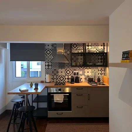 Cozzi Deluxe Apartament Oroklini